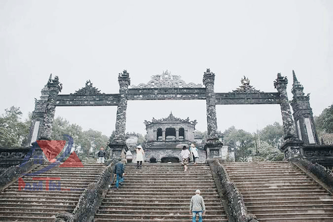 thi-c&ocirc;ng-lăng-mộ-6