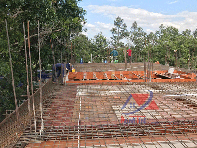 x&acirc;y-nh&agrave;-ch&ugrave;a-50